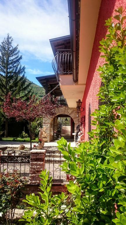 B&B Villa Damiani Brindisi di Montagna Eksteriør bilde